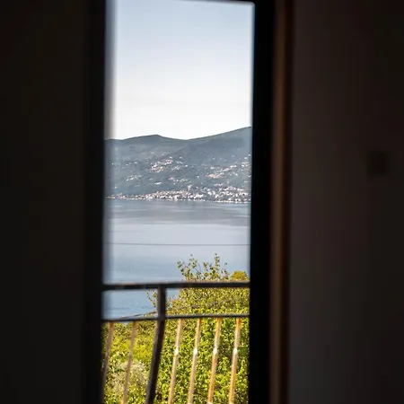 Paradiso Apartment
