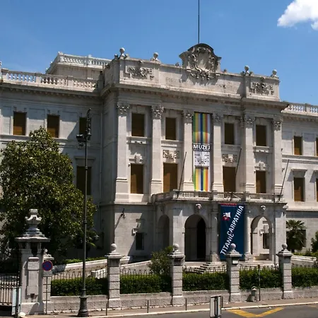 Apartment Paradiso *