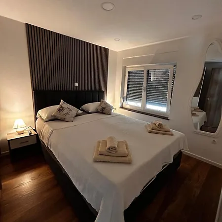 Paradiso Apartment