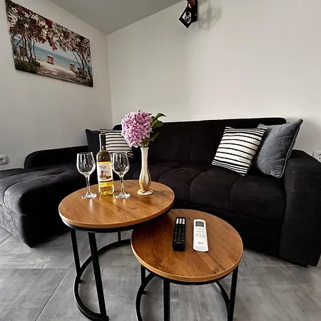 Apartment Paradiso *