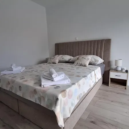 Apartment Paradiso *